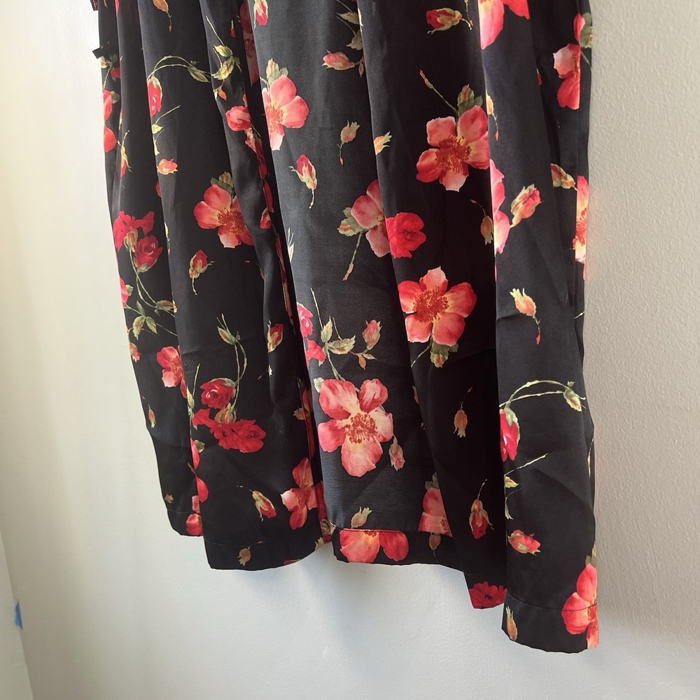 Secret‎ Treasures Satin Robe - Picture 2 of 16